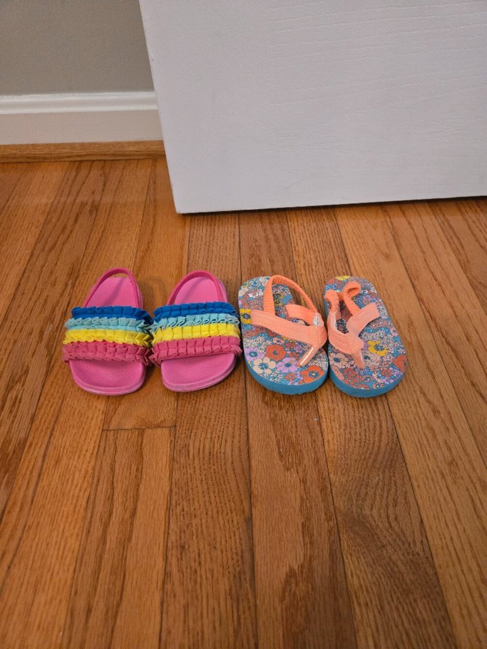 Baby girls size 3 bundle of two pairs of sandals